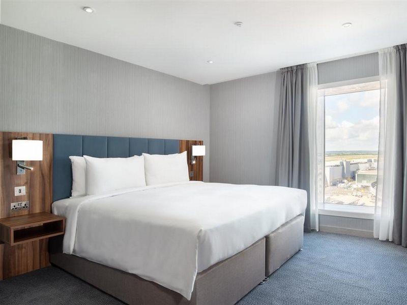 Hilton Garden London Heathrow Terminal 2 And 3