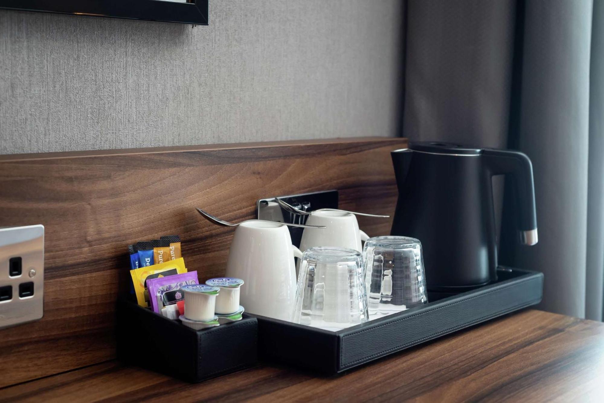Hilton Garden London Heathrow Terminal 2 And 3 4*