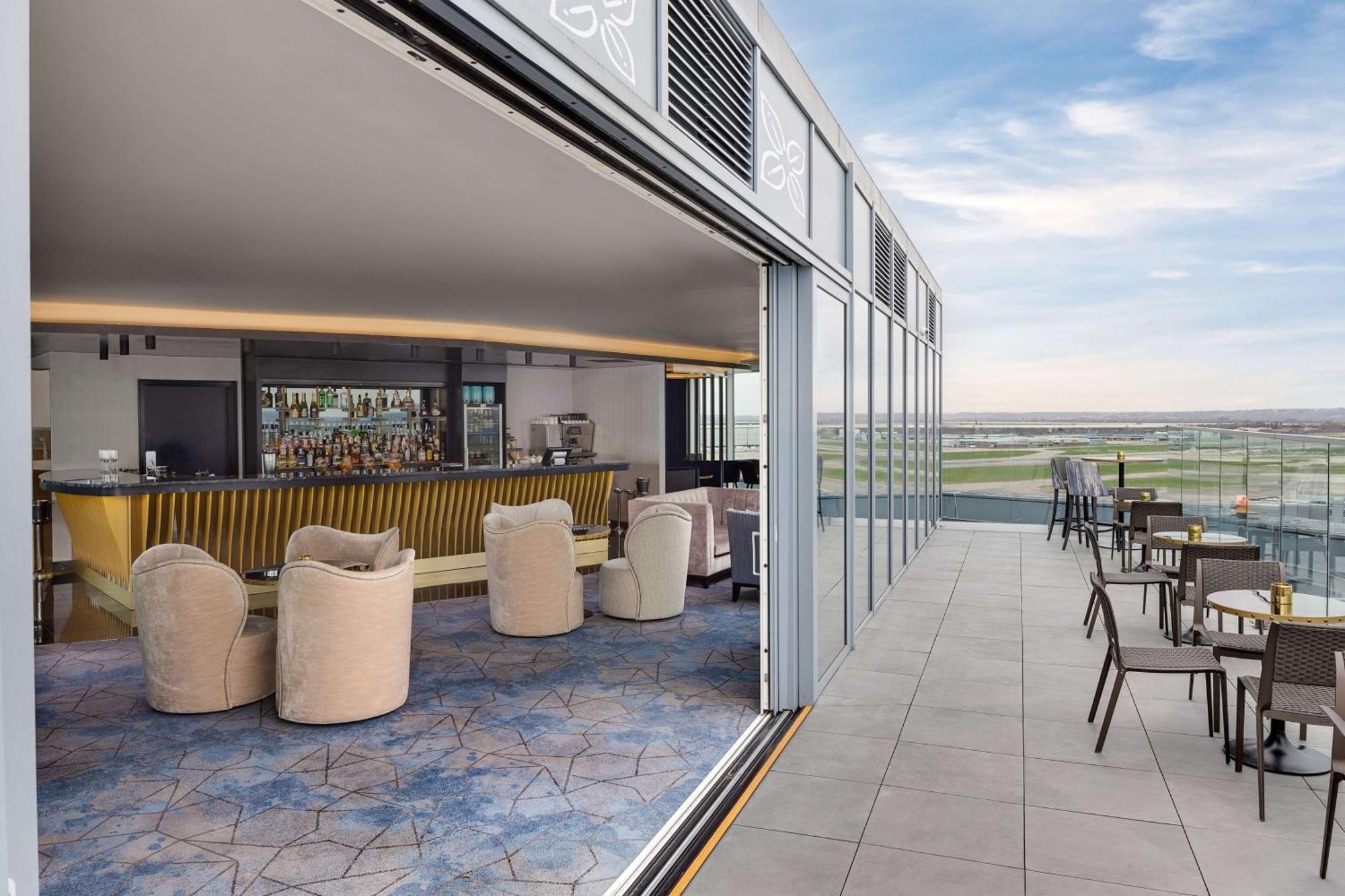 Hilton Garden London Heathrow Terminal 2 And 3 4*
