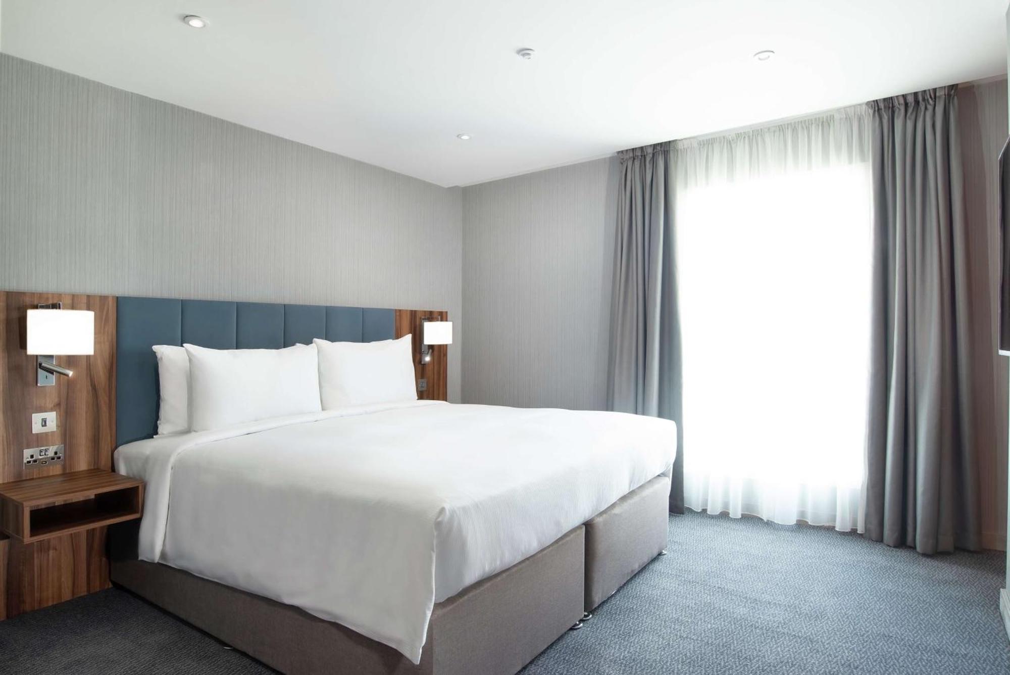 Hilton Garden London Heathrow Terminal 2 And 3