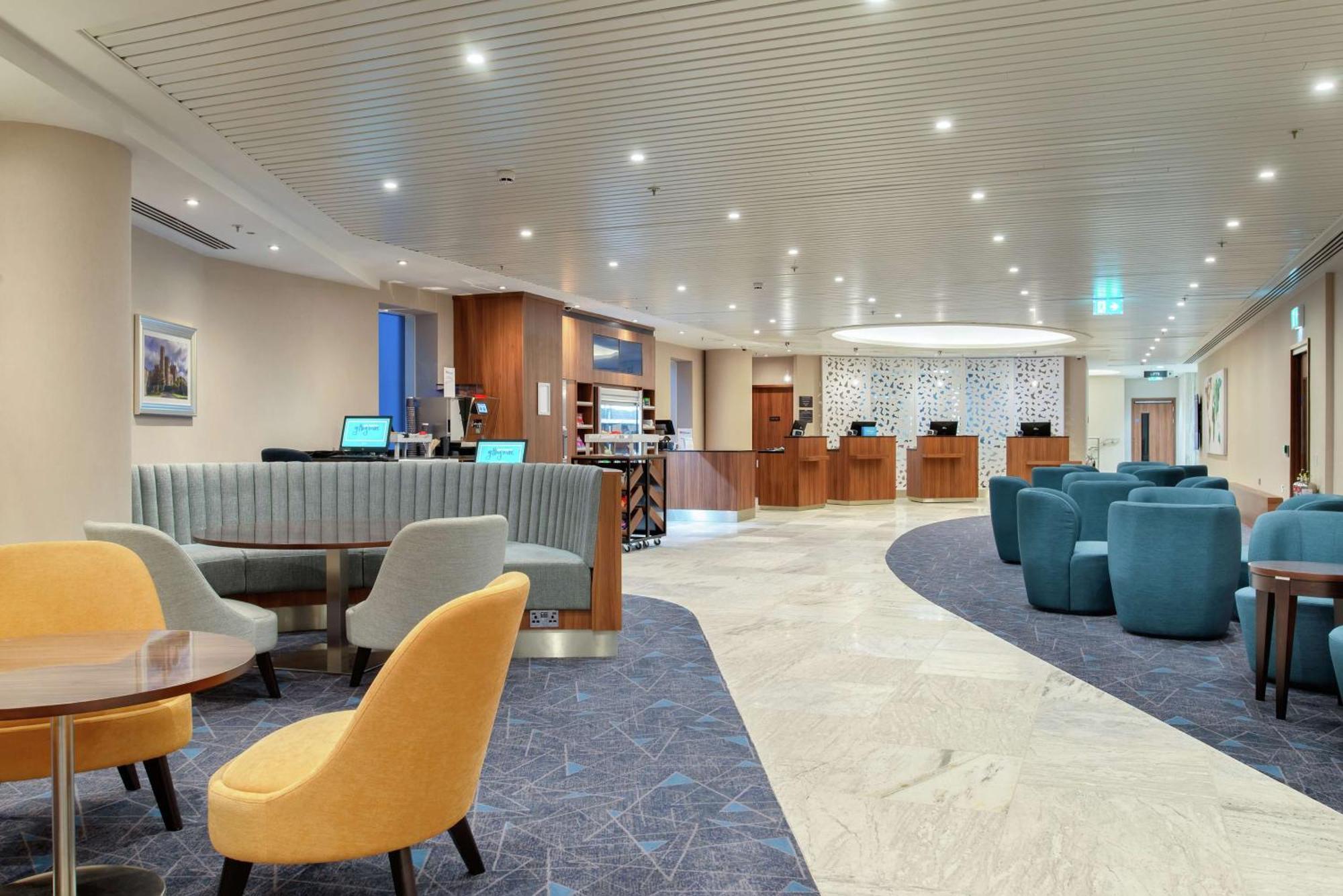 Hotel Hilton Garden London Heathrow Terminal 2 And 3 4*